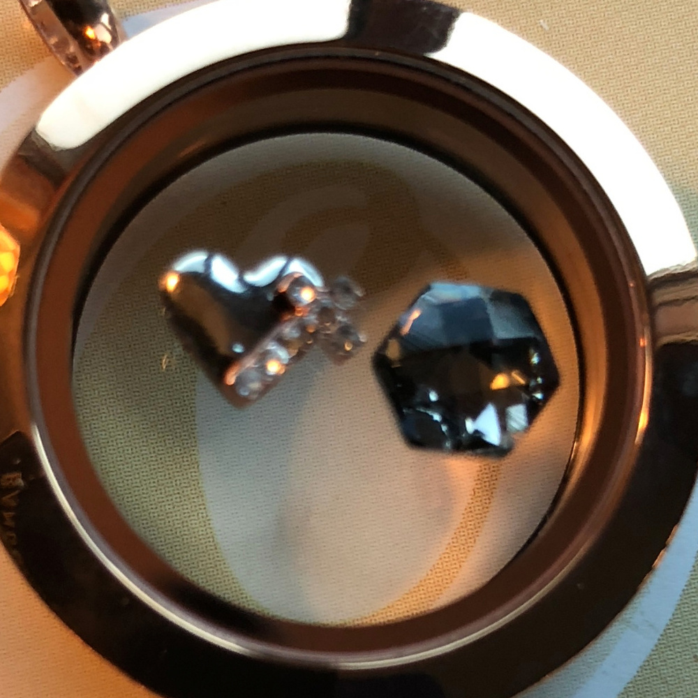 4pc Set! O2 Rose Gold Med Locket, Chain & Charms! - Picture 5 of 8